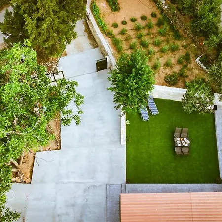 Дом отдыха Kares Dream House